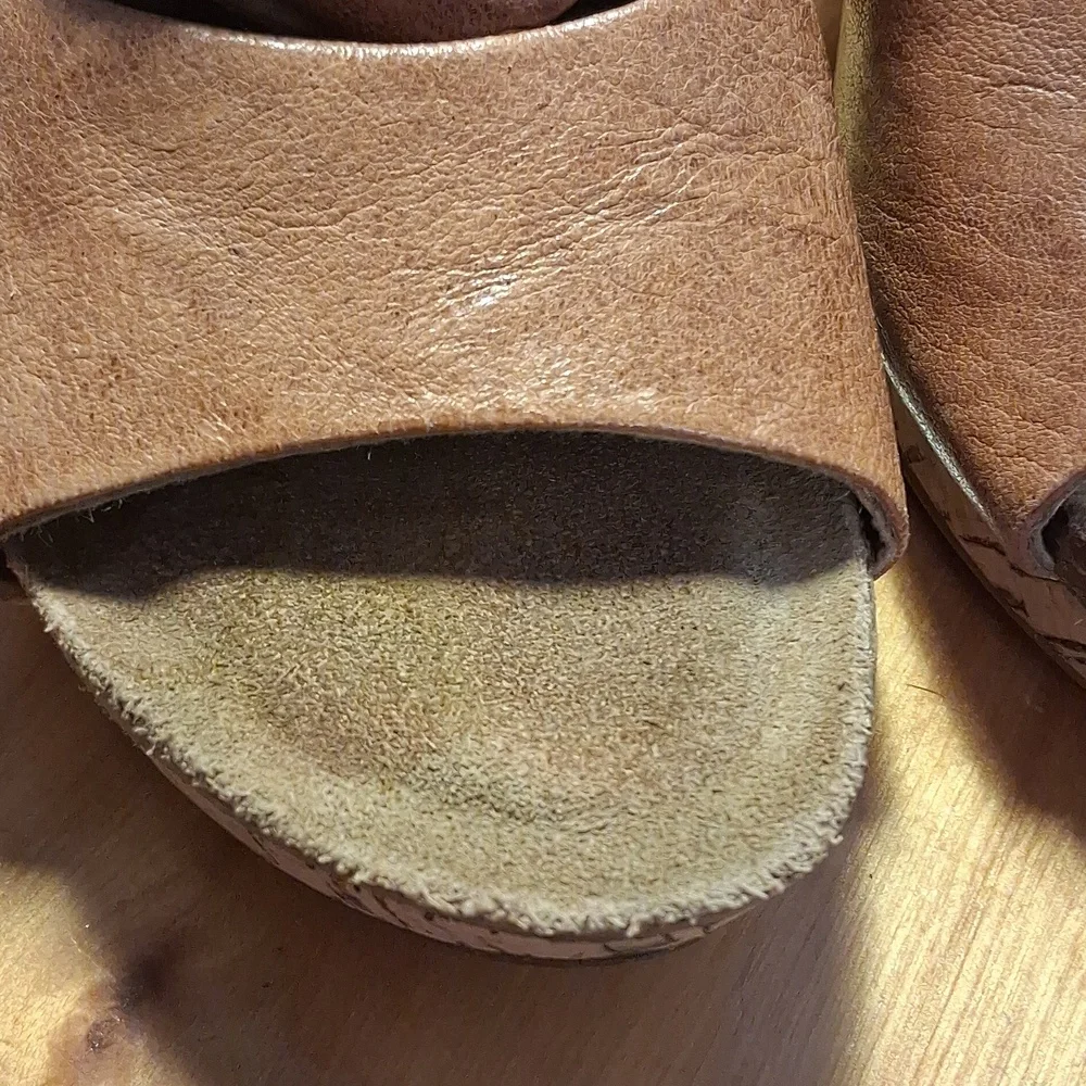 Sofft Women’s Brown Leather-Look Strappy Wedge Sandals 7.5 - Picture 5 of 17